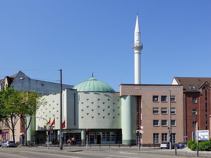 مساجد ألمانيا تفتح أبوابها غداً لتعريف الزائرين على الثقافة الإسلامية